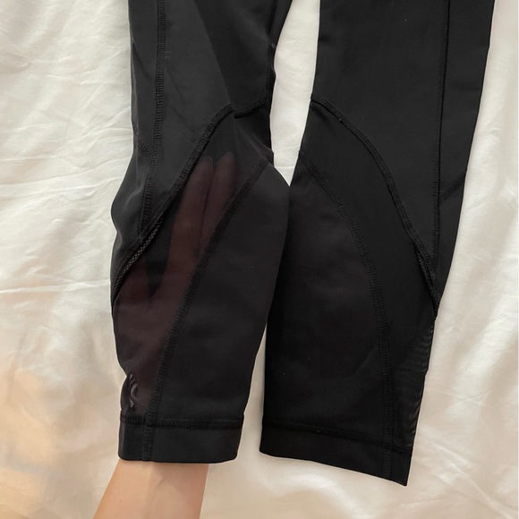 lululemon High-Rise Legging 21” - Picture 6 of 10